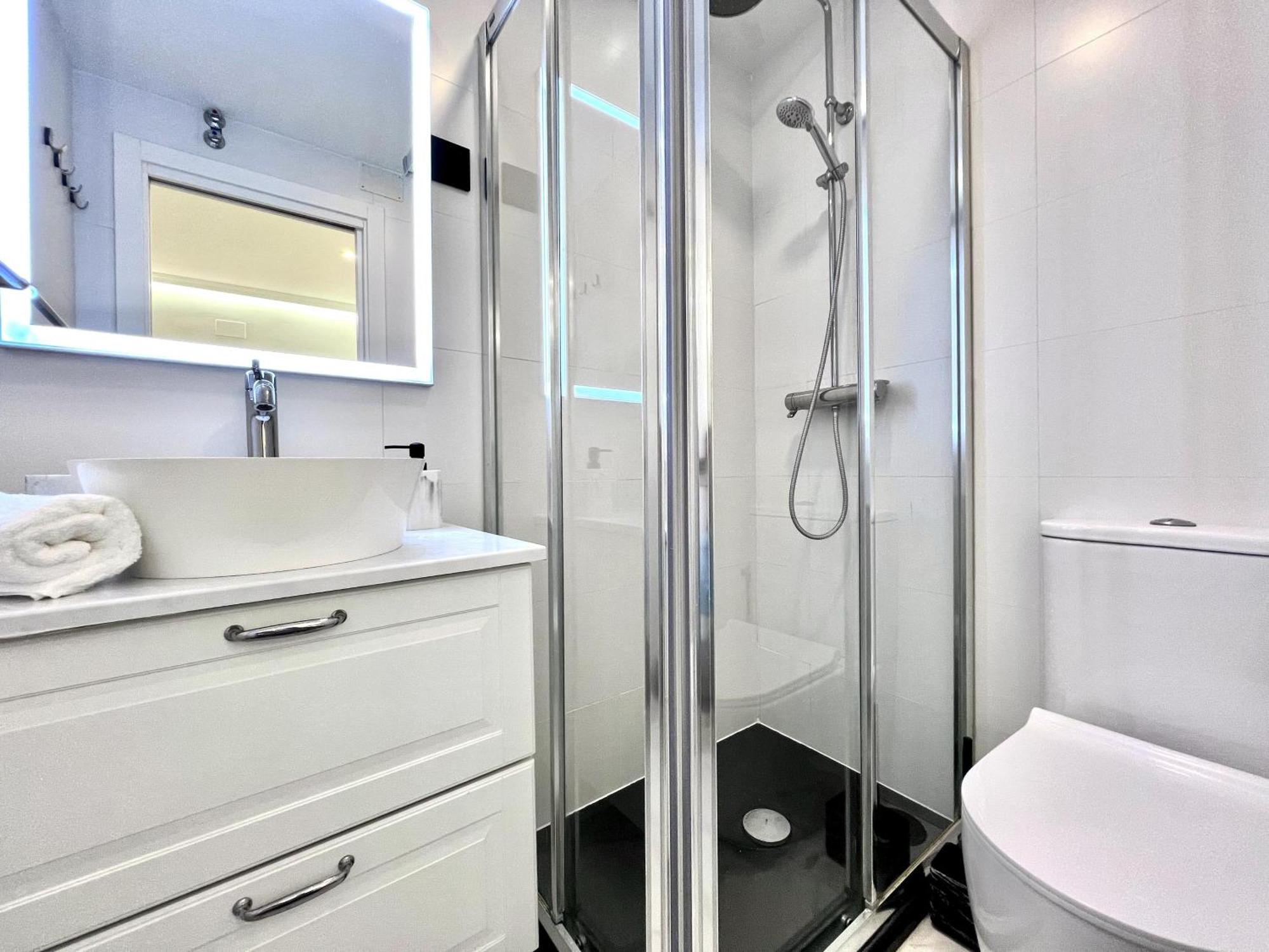Apartment In The Heart Of Madrid-Piso En Malasana Экстерьер фото