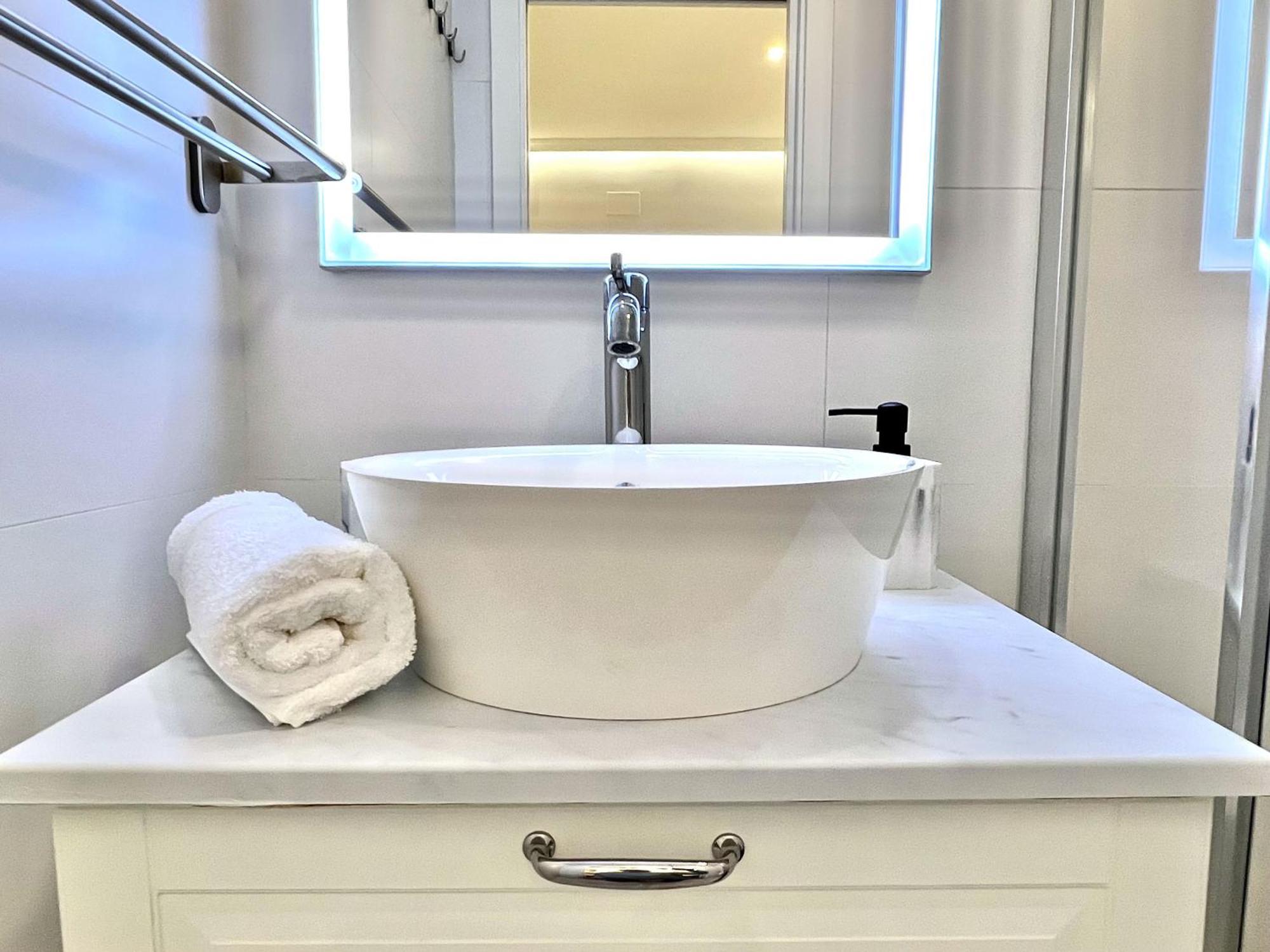 Apartment In The Heart Of Madrid-Piso En Malasana Экстерьер фото