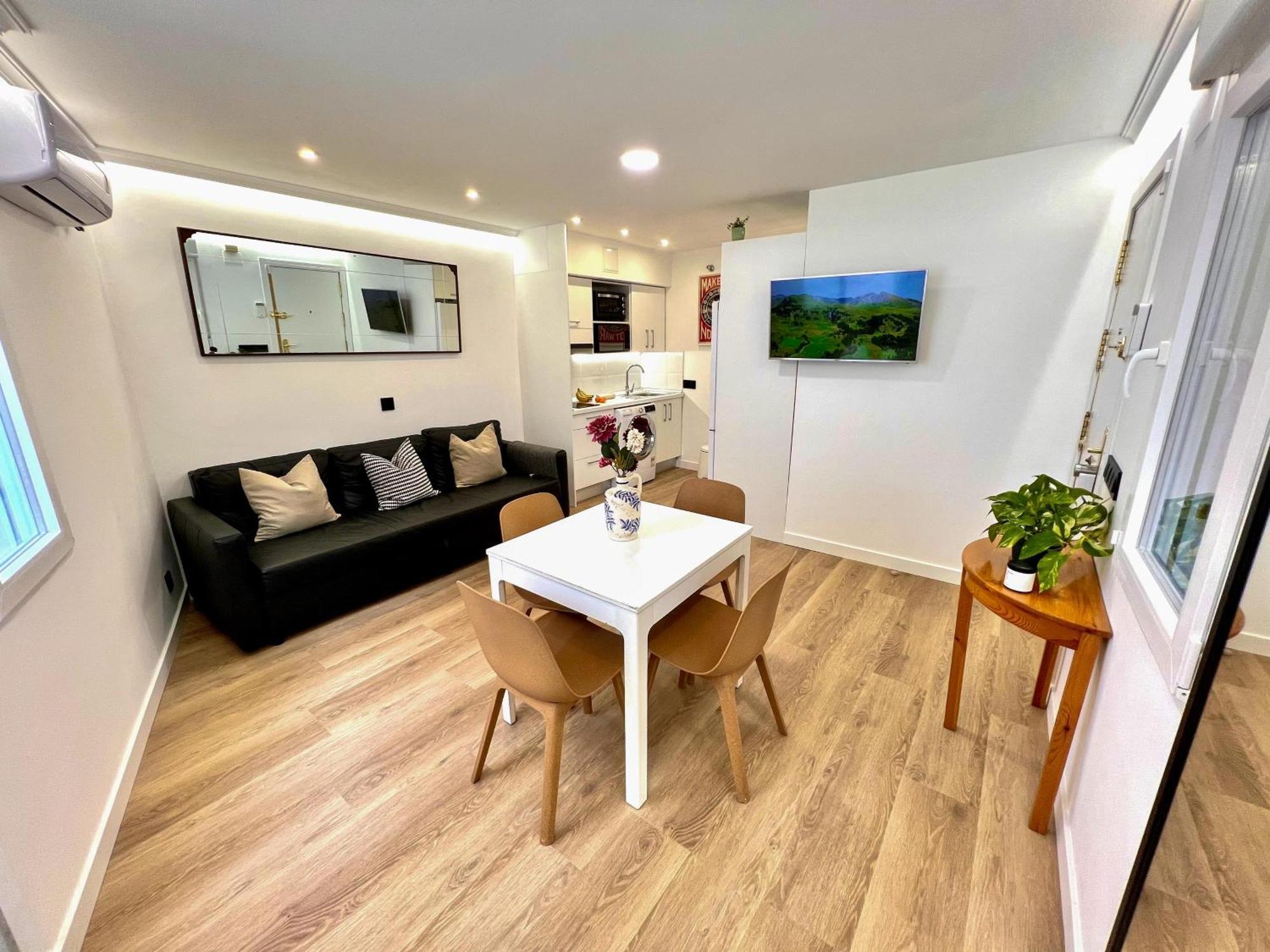 Apartment In The Heart Of Madrid-Piso En Malasana Экстерьер фото