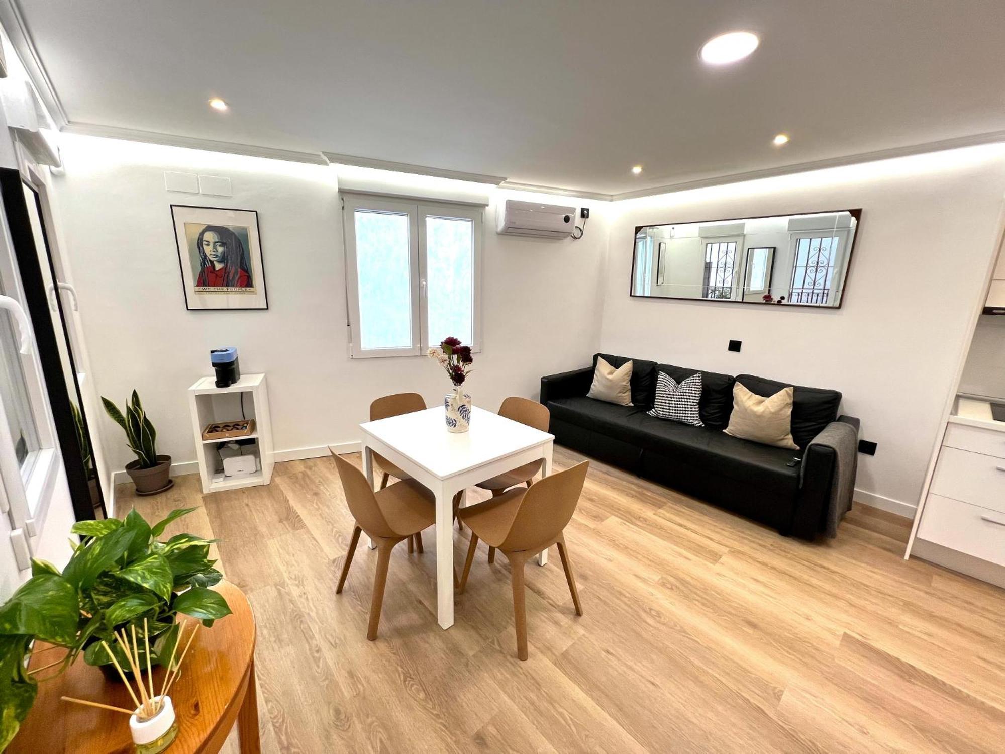 Apartment In The Heart Of Madrid-Piso En Malasana Экстерьер фото