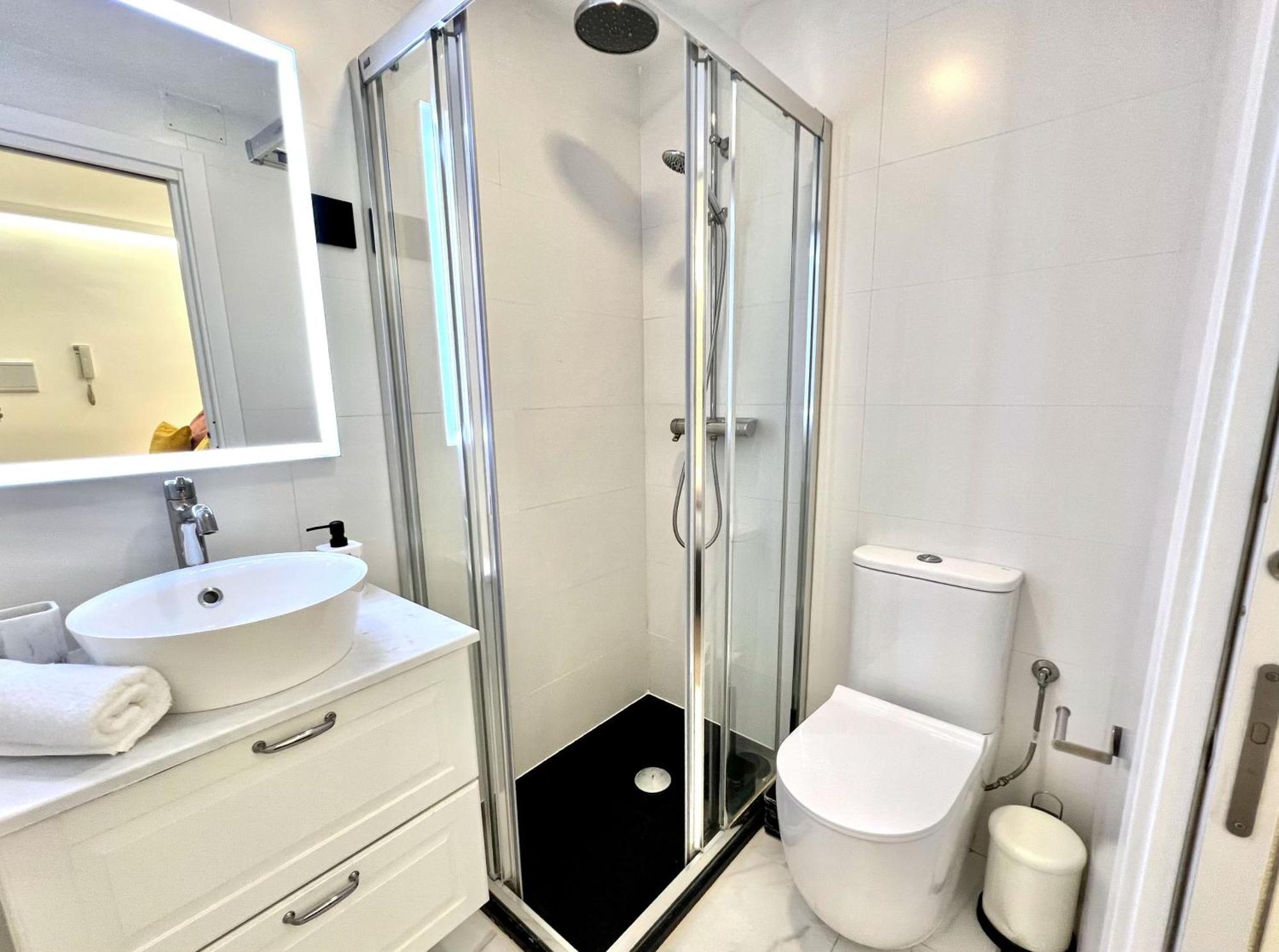 Apartment In The Heart Of Madrid-Piso En Malasana Экстерьер фото