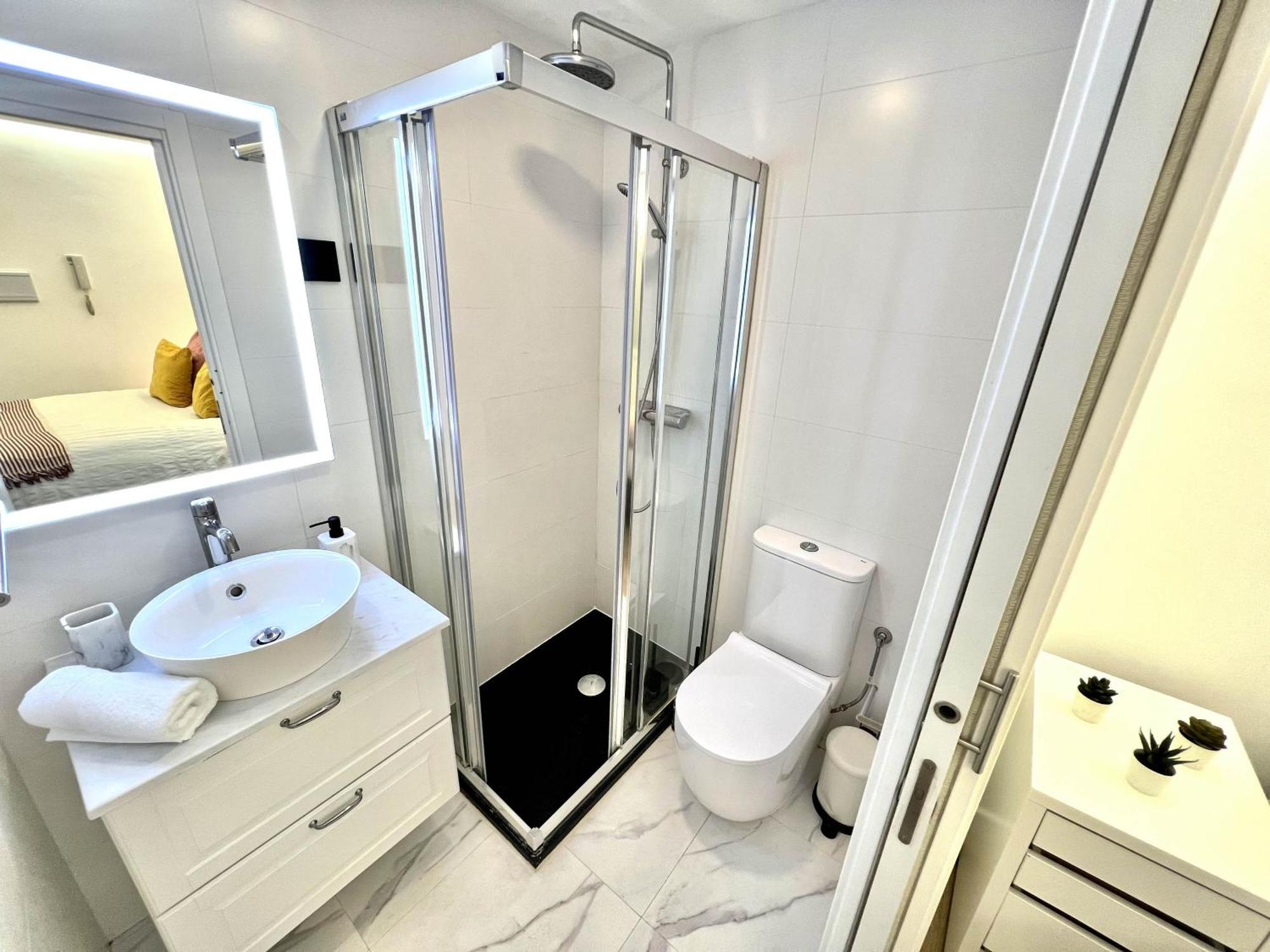 Apartment In The Heart Of Madrid-Piso En Malasana Экстерьер фото